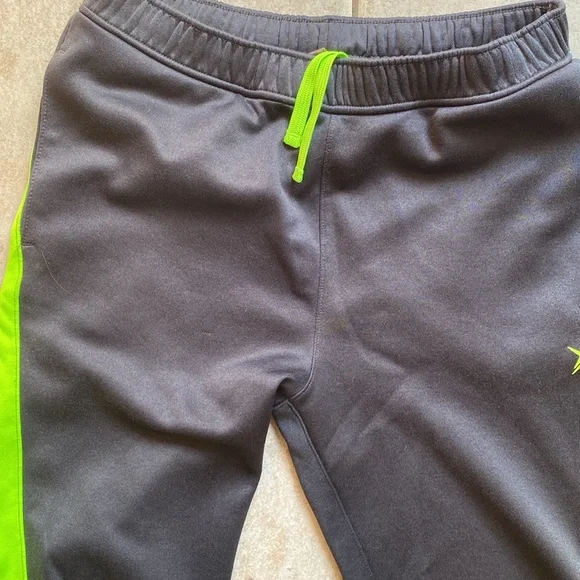 Old Navy Active Go-Dry boys track pants - Picture 6 of 12